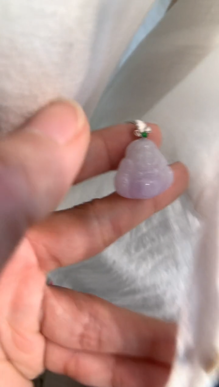 颈饰18K金镶嵌翡翠佛公