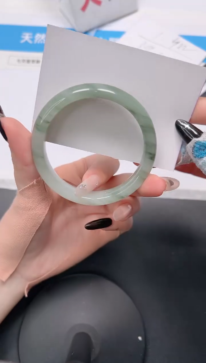 【闪购商品】石英质玉手镯未镶嵌155-飘花56