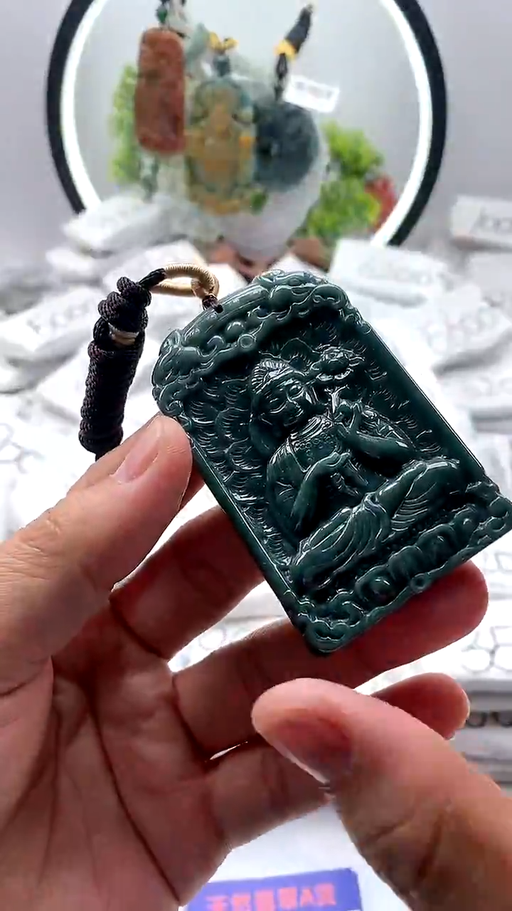 【闪购商品】翡翠颈饰未镶嵌大势至