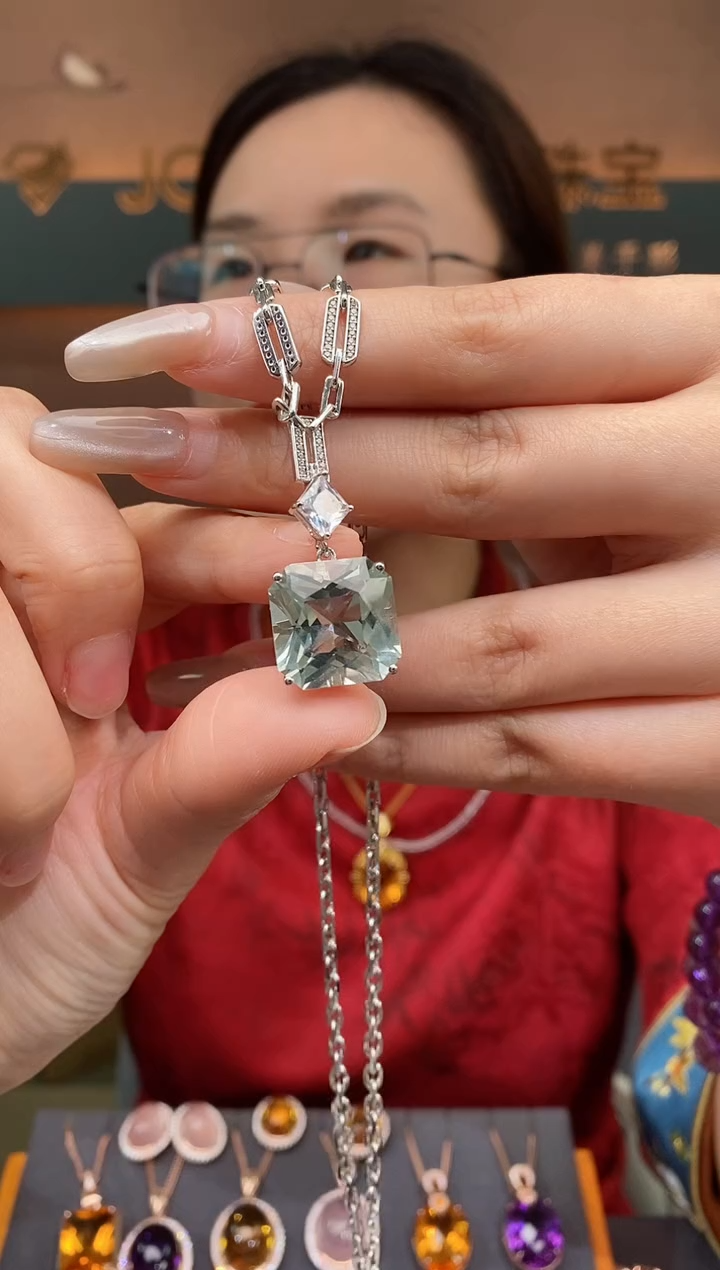 【闪购商品】绿水晶吊坠银S925镶嵌绿水晶吊坠