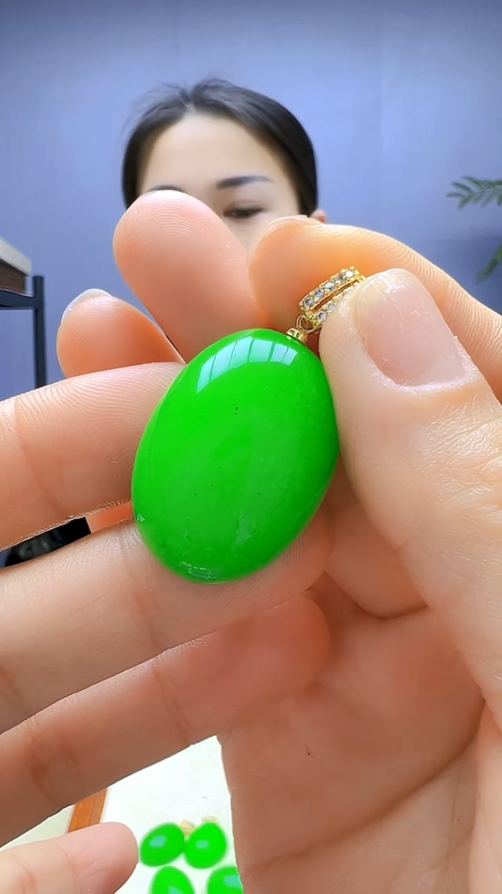 【闪购商品】翡翠颈饰14K金镶嵌颈饰