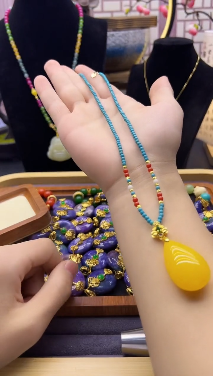 【闪购商品】蜜蜡手链14K金镶嵌X300               