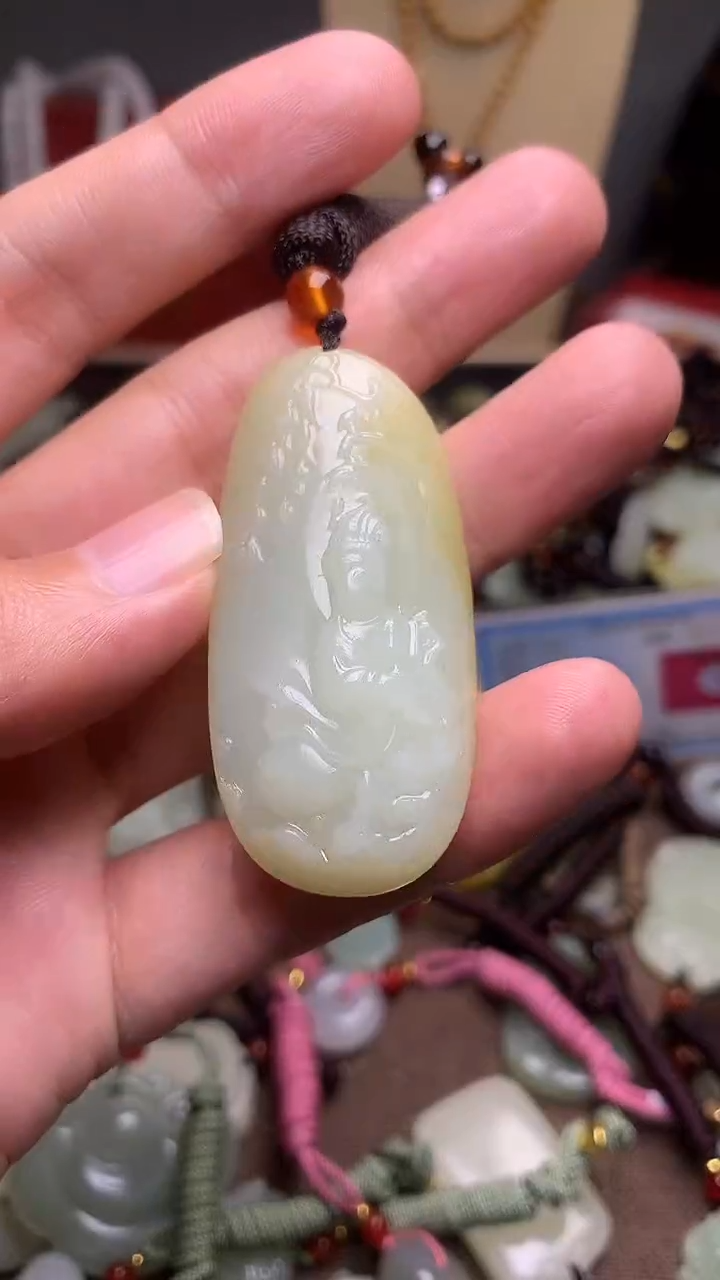 颈饰未镶嵌和田玉新疆料青海料清水和田玉吊坠