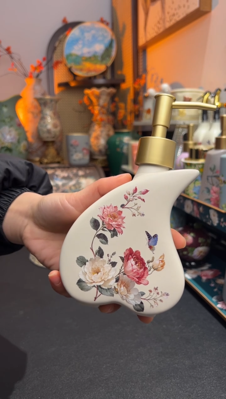 外贸陶瓷铁艺家居百货