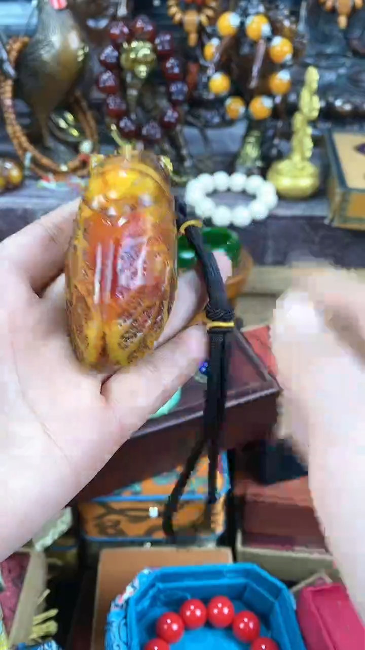 【闪购商品】琥珀颈饰未镶嵌猪妹精品专属链接