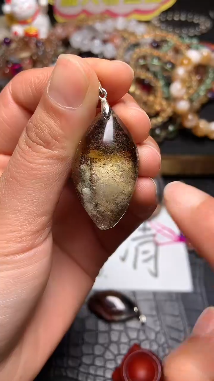 【闪购商品】水晶吊坠(赠链)未镶嵌83