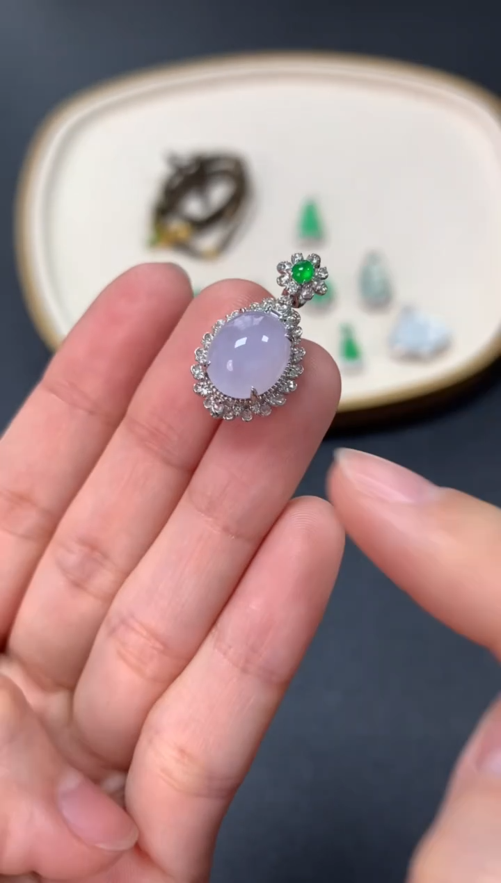 【闪购商品】翡翠吊坠(不含链)18K金镶嵌4980