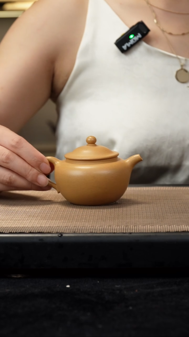 茶壶紫砂黄金段莲子160cc