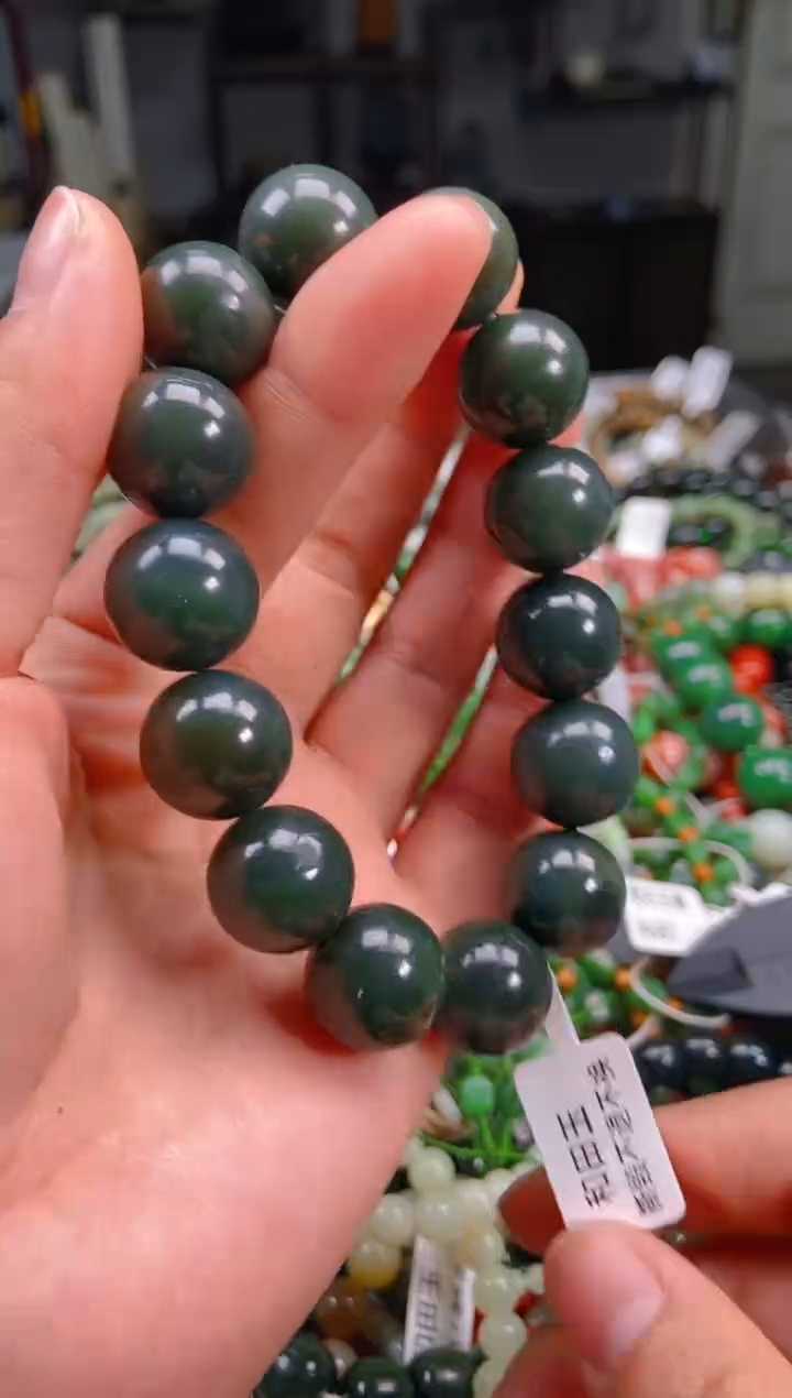 和田玉未镶嵌挂件1