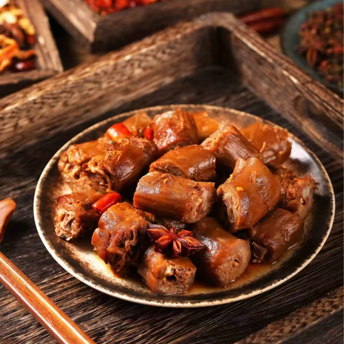 鸭脖新鲜现卤美食零食