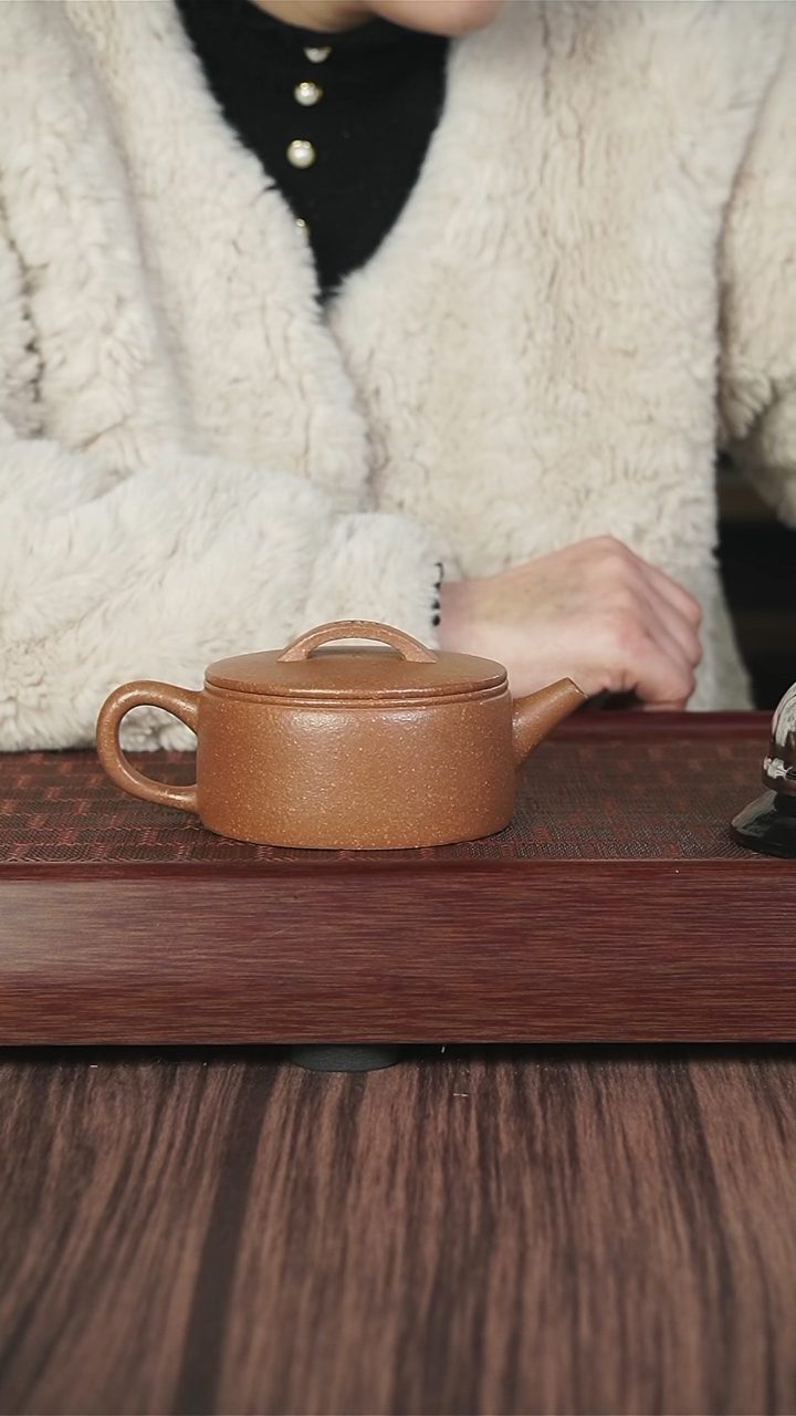 【闪购商品】紫砂茶壶沉香段 汉瓦 240cc