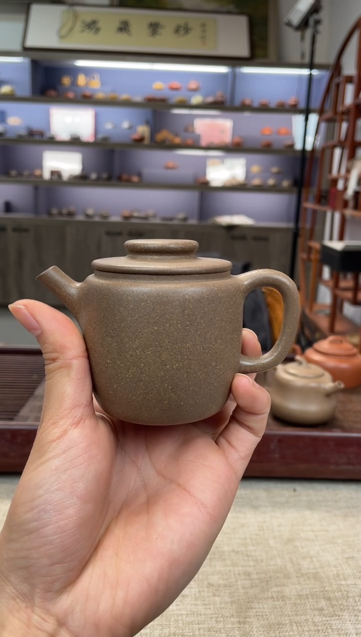 【闪购商品】紫砂茶壶芝麻绿 高巨轮