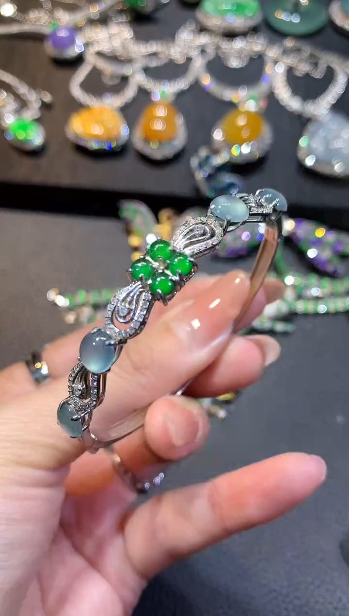 【闪购商品】翡翠手镯银S925镶嵌173手镯（多样性发货一件