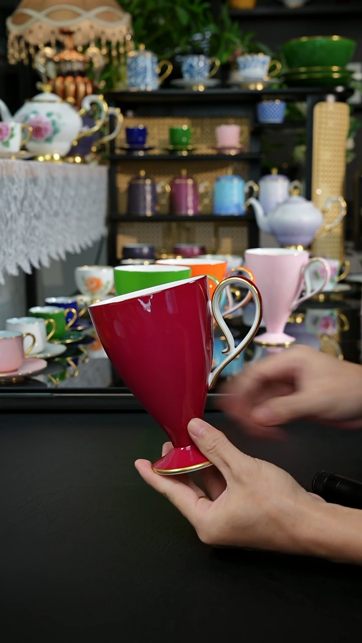 2等品宝石红马克杯，，，，，