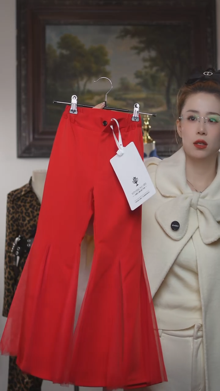 110码红色网纱喇叭裤艺桐轩儿童潮服