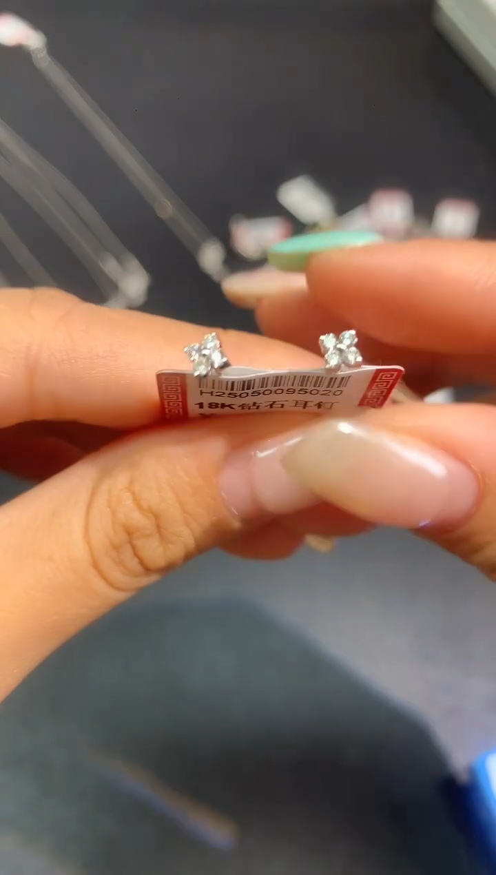 18K金镶嵌耳饰钻石耳饰A359|980