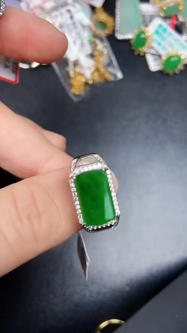 银S925镶嵌戒指翡翠7400