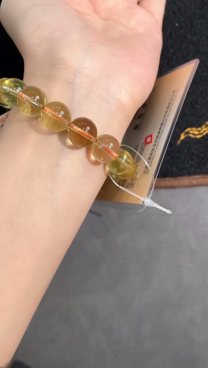 【闪购商品】水晶手链未镶嵌22号巴西黄水单圈12mm