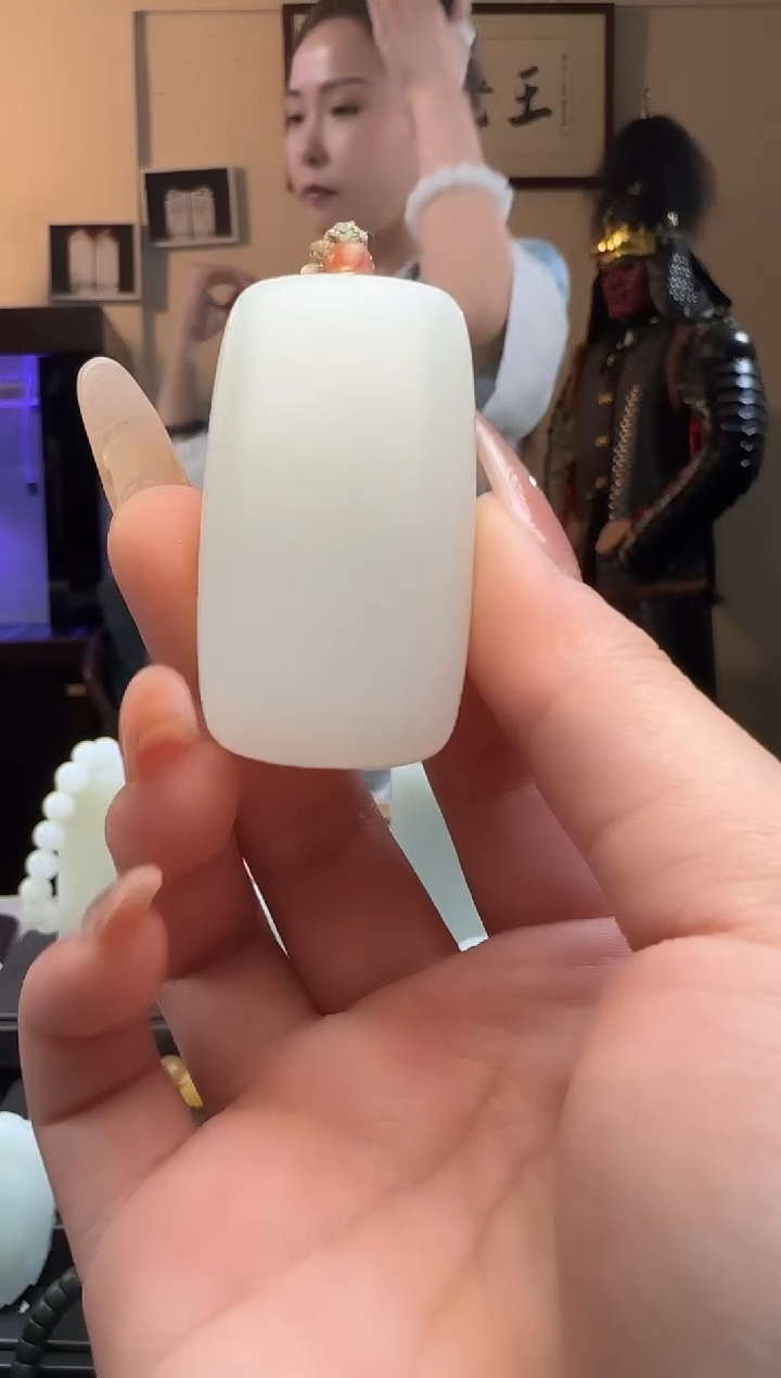 【闪购商品】和田玉无事牌未镶嵌吊坠