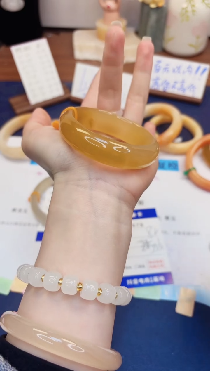 【闪购商品】石英质玉手镯未镶嵌478-财气镯-圈口53