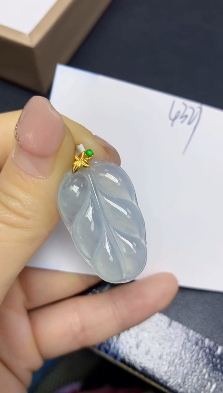 【闪购商品】翡翠挂件18K金镶嵌 天然翡翠A货