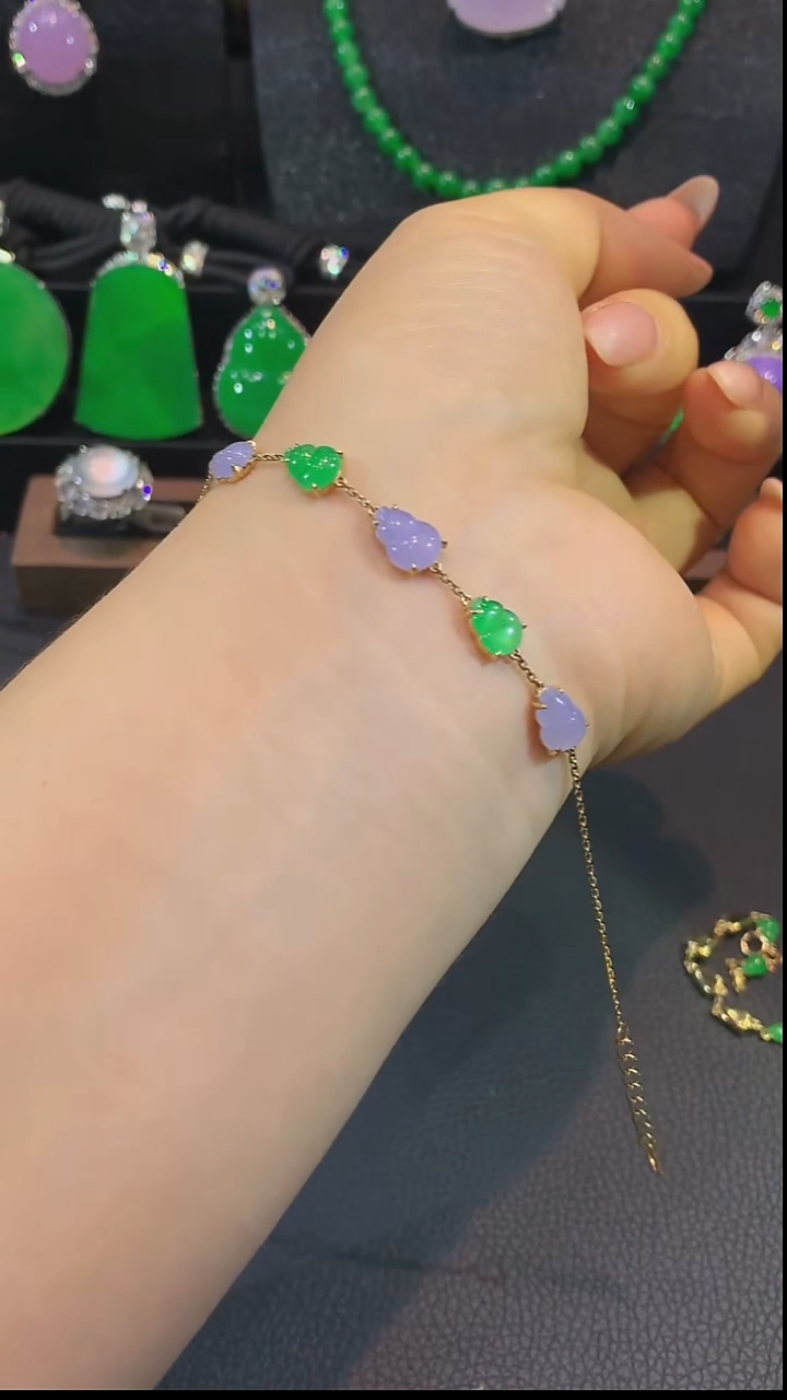 18K金镶嵌手链翡翠手链