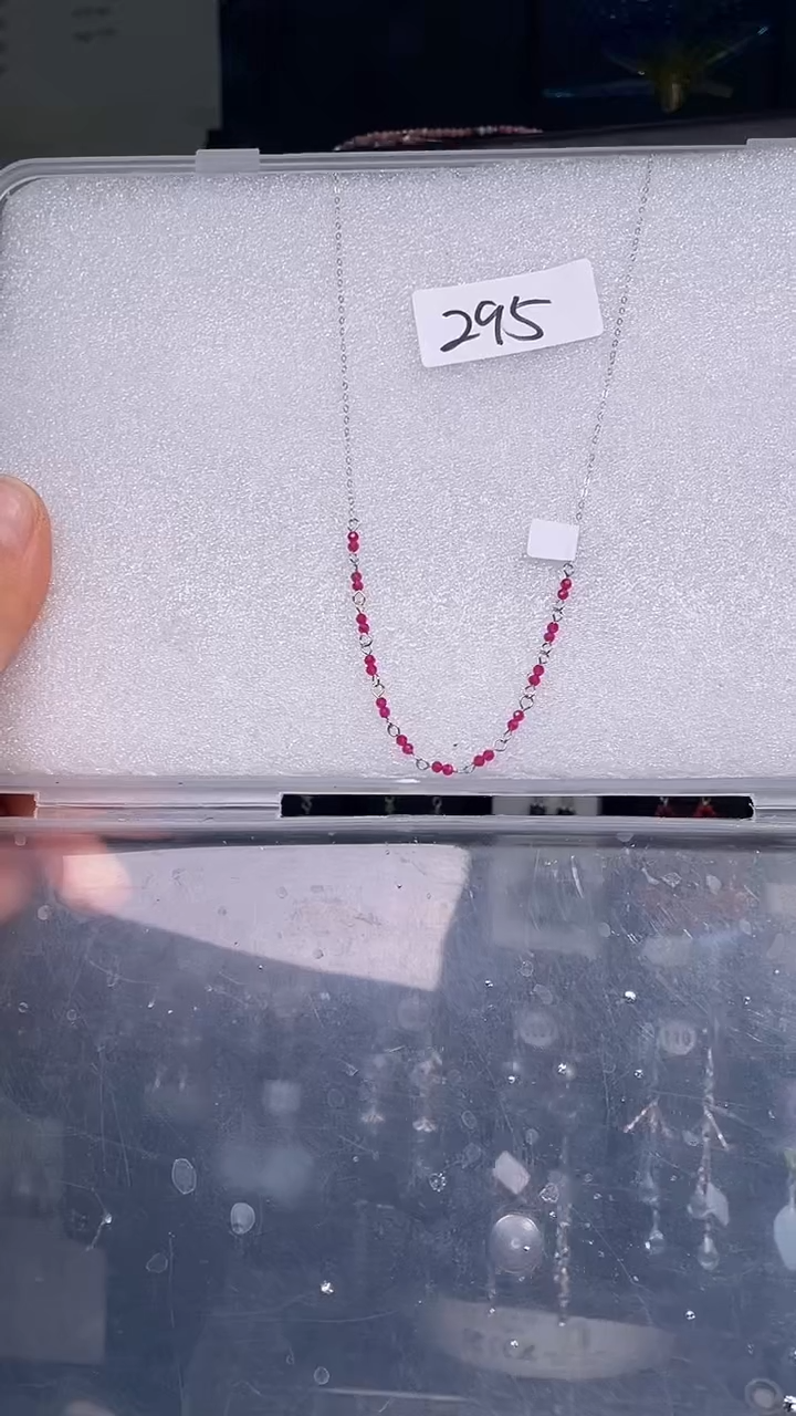 颈饰未镶嵌红宝石喜欢拍