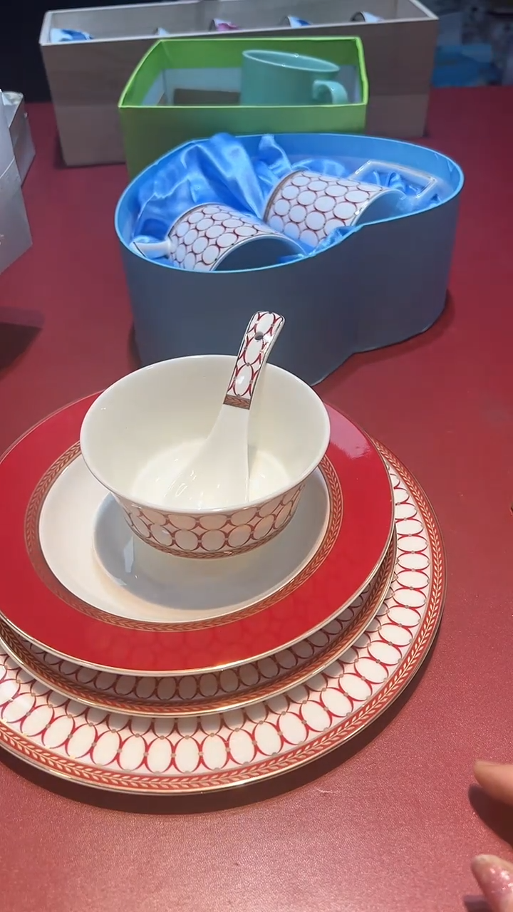 【闪购商品】瓷片锅碗瓢盆一件不剩