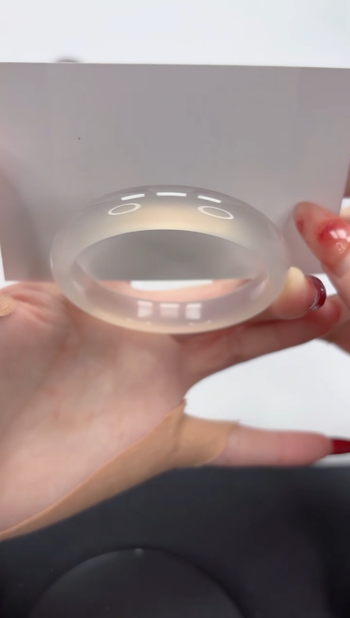 【闪购商品】石英质玉手镯未镶嵌A55-52.1