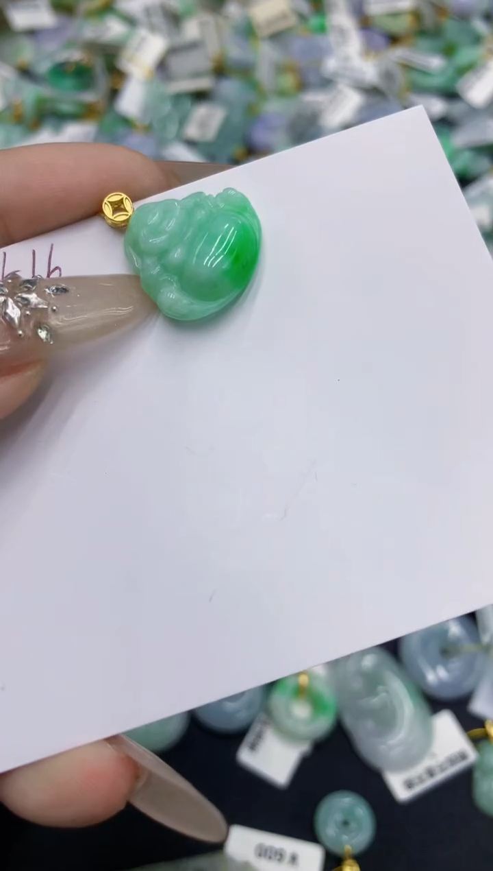 翡翠未镶嵌颈饰111111111111111