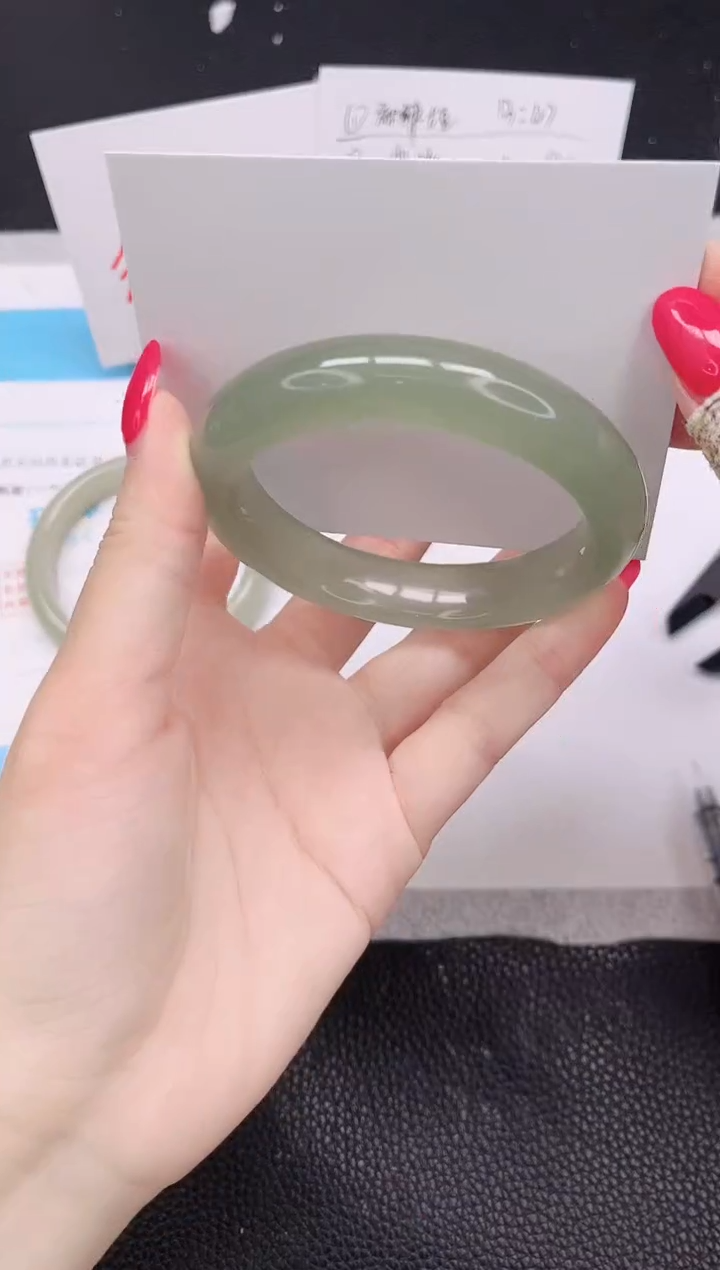 未镶嵌手镯石英质玉243-57.2