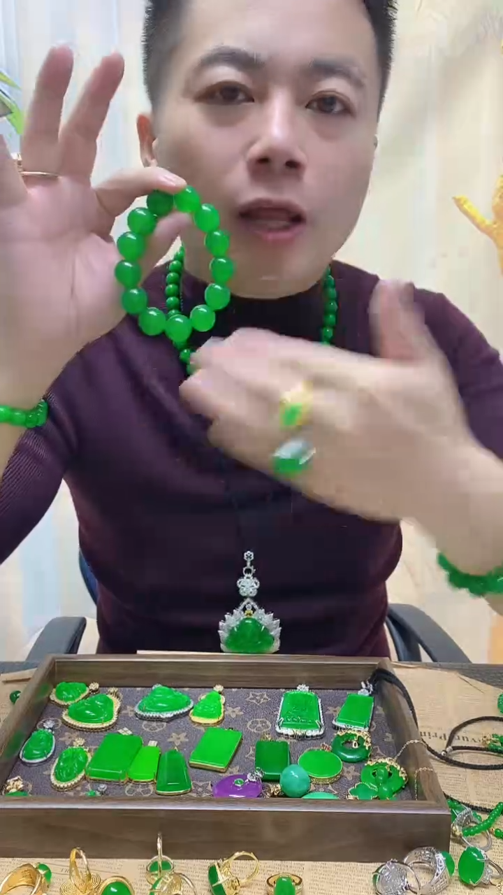 未镶嵌手链翡翠翡翠手链