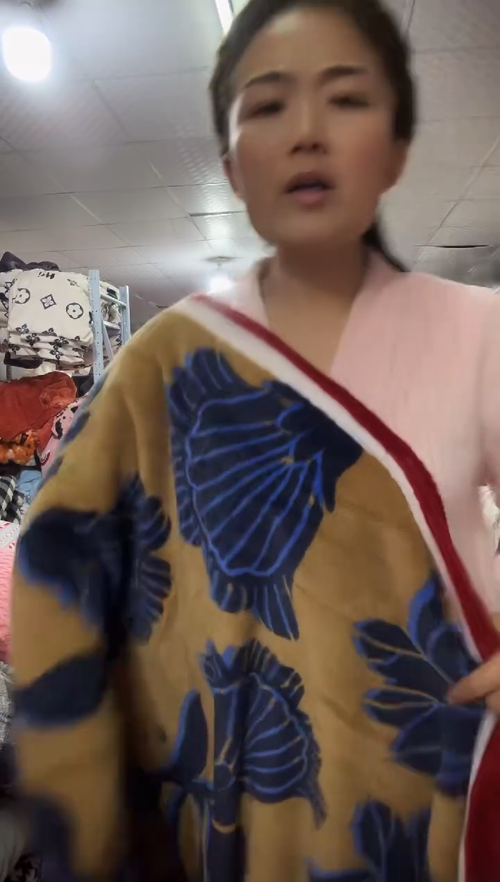 法兰绒蓝花被套2*1.5