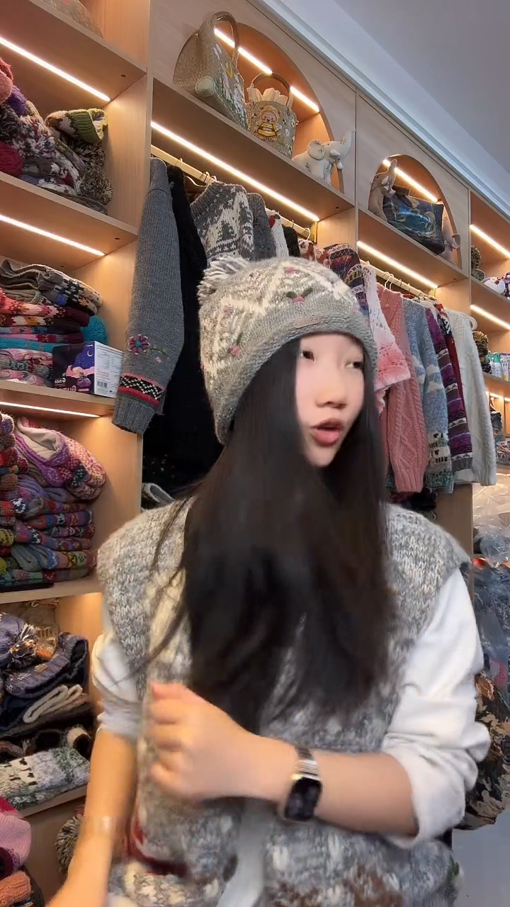 羊毛t****6灰色细线百羊毛买帽子