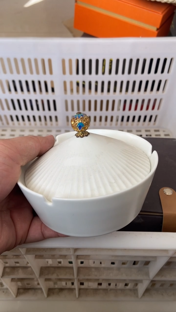 杯无运费险有瑕疵的摄影的产品有使用过的痕迹有点脏介意勿拍