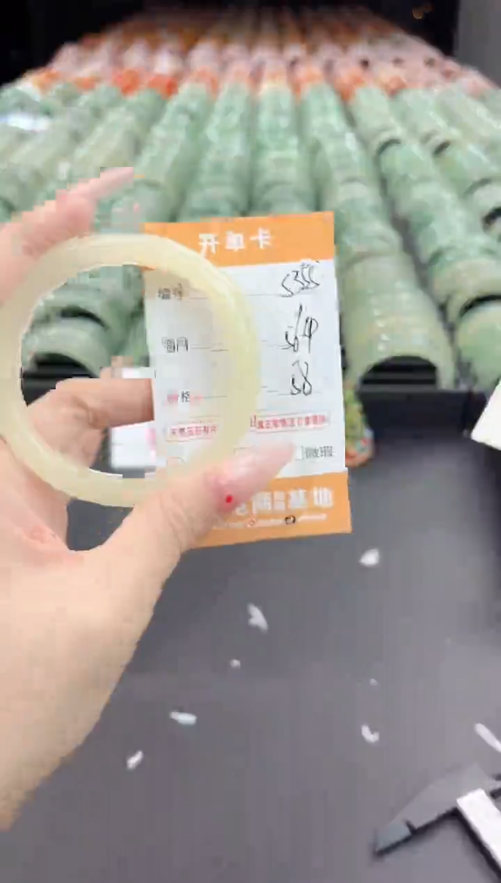 未镶嵌手镯石英质玉s355-56.4