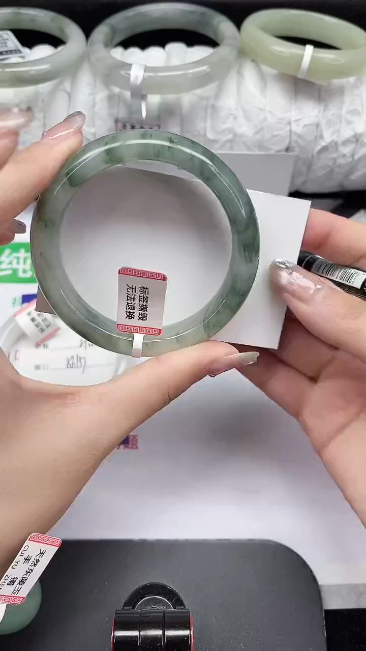 未镶嵌手镯石英质玉33-56/57