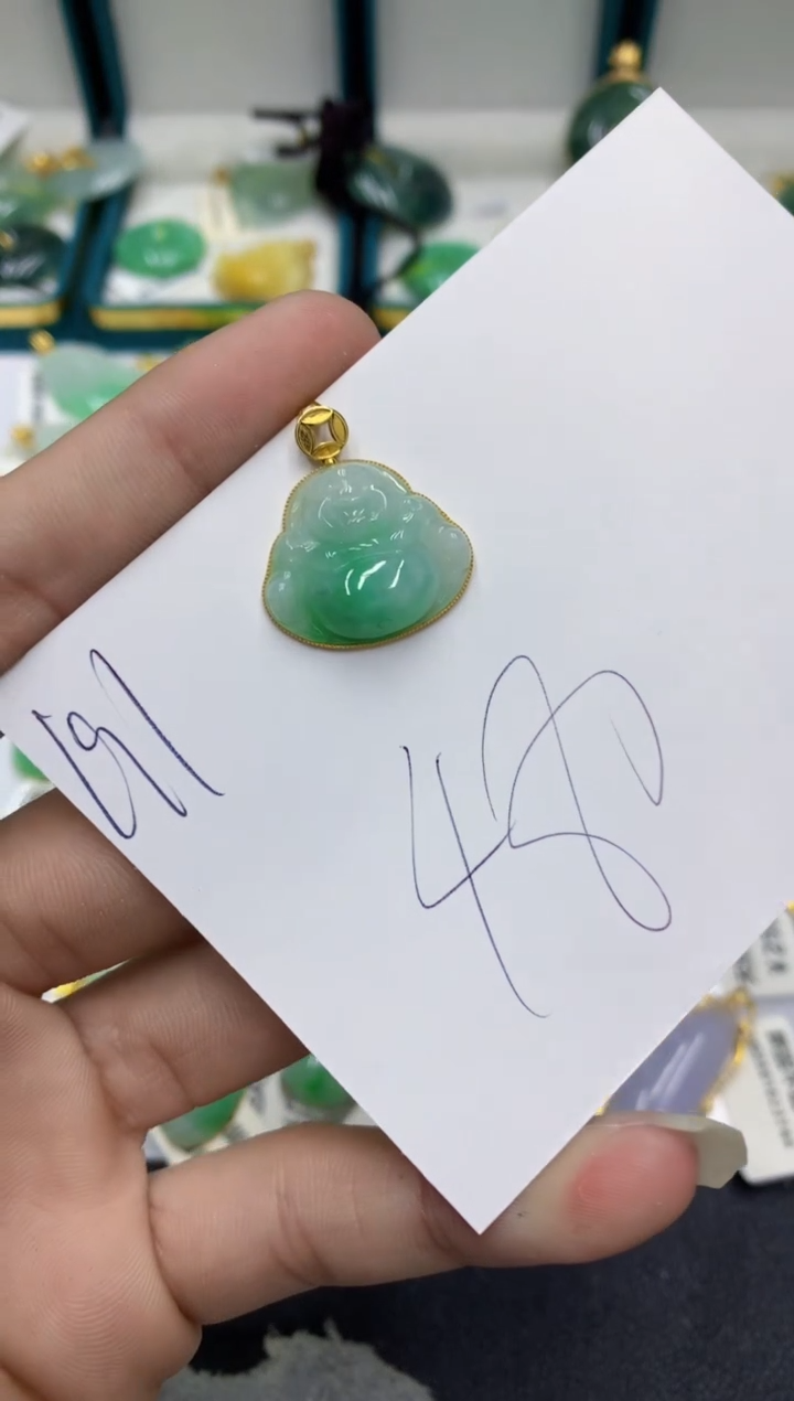 【闪购商品】翡翠颈饰18K金镶嵌翡翠