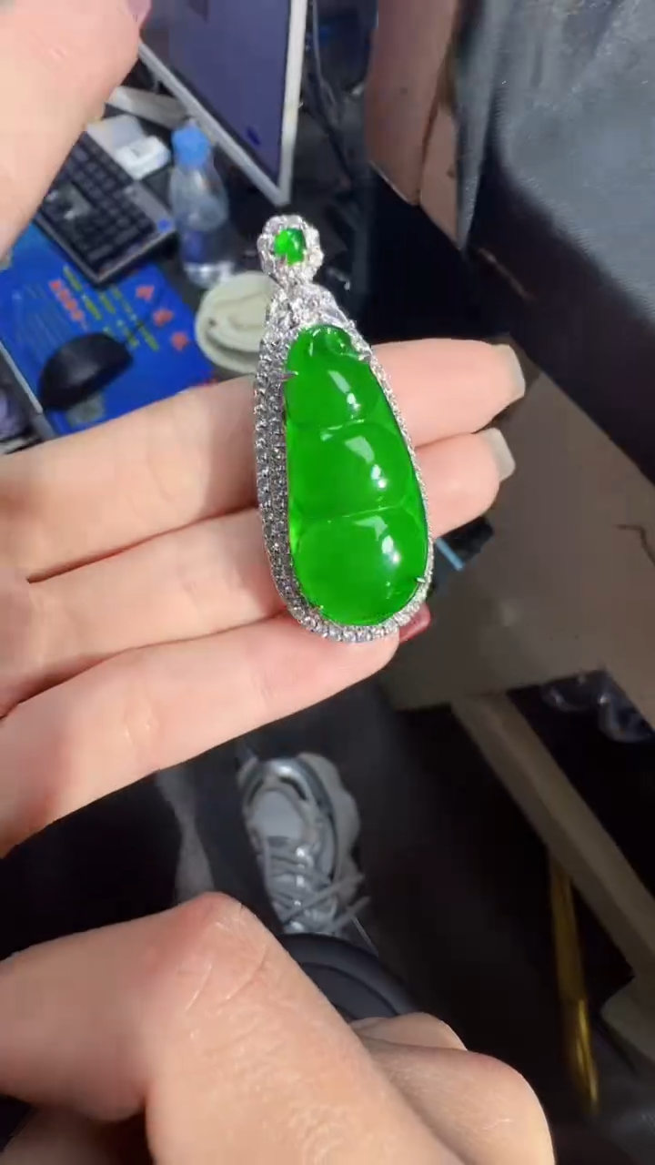 【闪购商品】定制翡翠未镶嵌豆子1