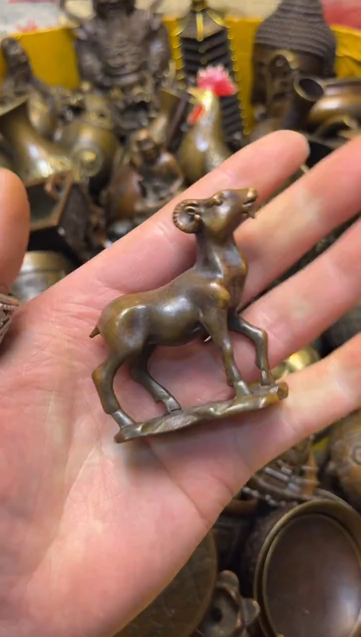 精美铜器，点击下单