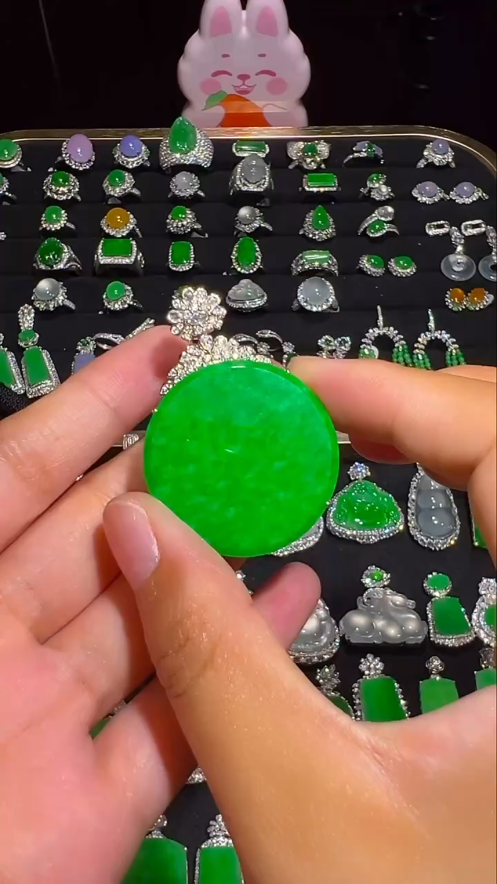 吊坠(不含链)18K金镶嵌翡翠吊坠