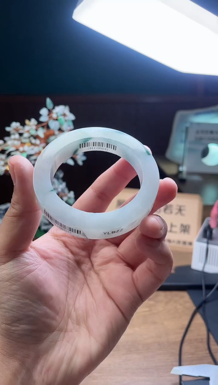 【闪购商品】定制翡翠手镯未镶嵌定制