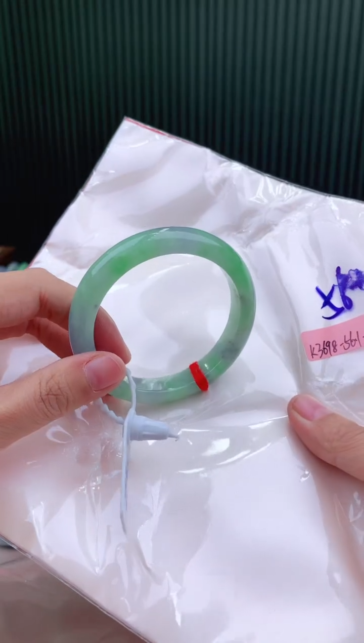 未镶嵌手镯翡翠56