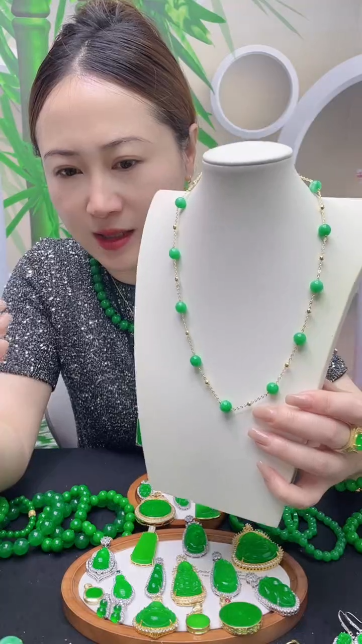 颈饰14K金镶嵌翡翠D03
