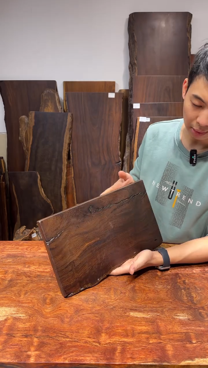 风车木（黑檀木）尺寸40*22*2编号071