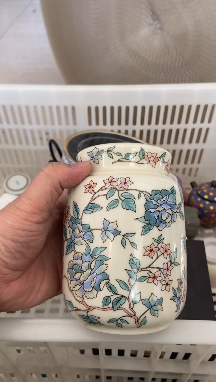 杯无运费险有瑕疵的摄影的产品有使用过的痕迹有点脏介意勿拍