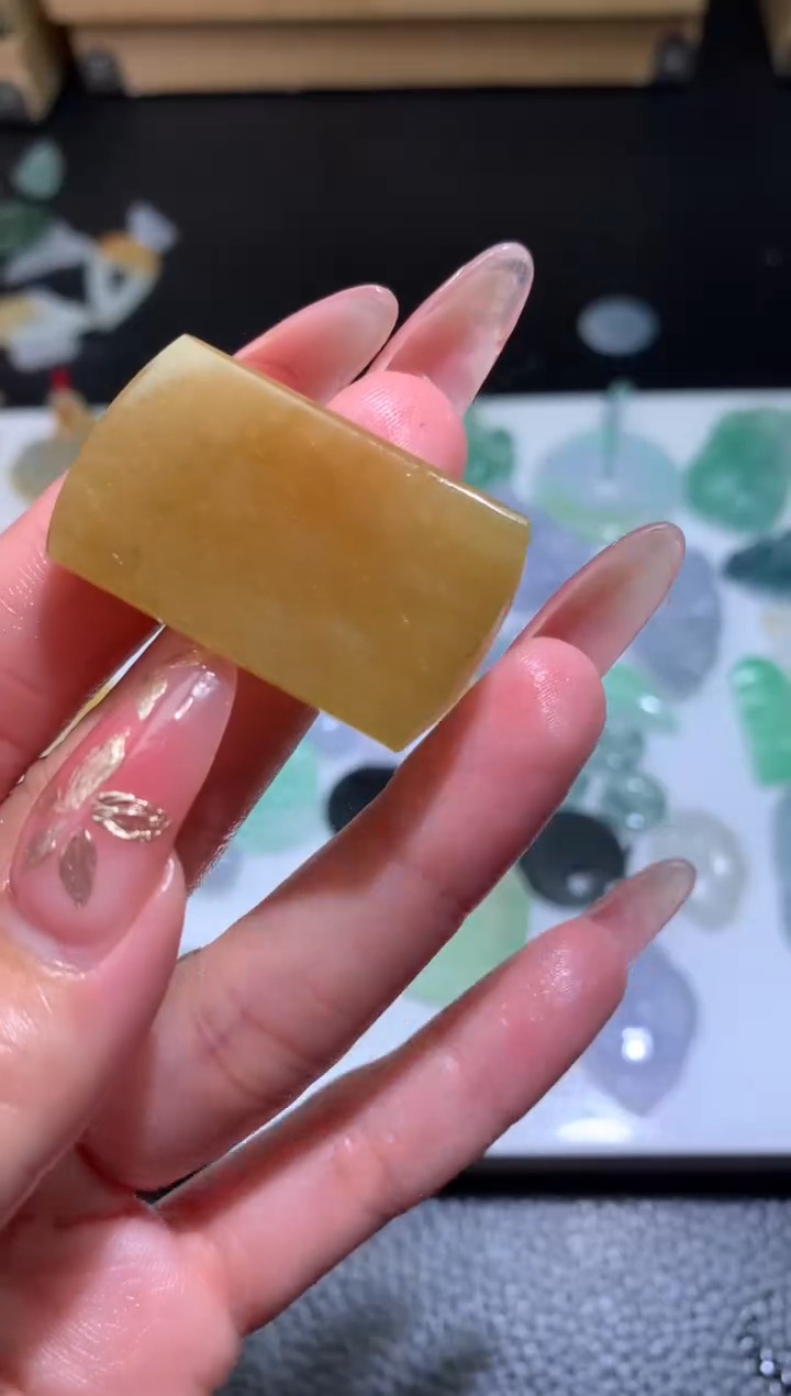 【闪购商品】定制翡翠未镶嵌毛货