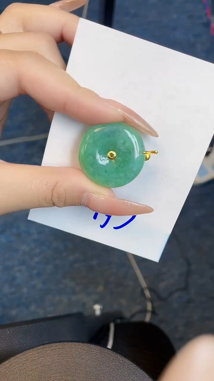 【闪购商品】翡翠颈饰18K金镶嵌00000000