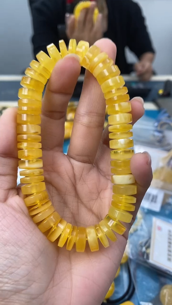 【闪购商品】琥珀裸石未镶嵌 天然琥珀蜜蜡手串