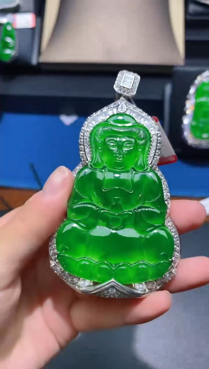 【闪购商品】翡翠颈饰未镶嵌天然A货翡翠k19